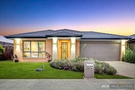A 4 Bedroom Modern House for Sale